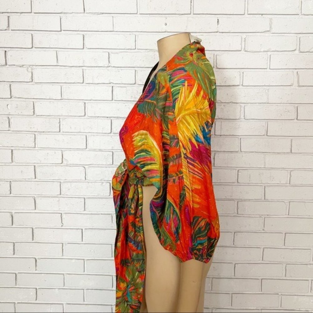 Farm Rio Women’s Red Urban Jungle V Neck Top - Size Small - Picture 7 of 13